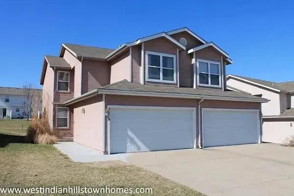 3 Bed 2 Bath Contemporary Multi-Level Townhome in Topeka, KS - 1
