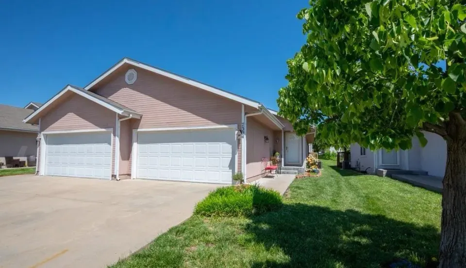 3 Bed 2 Bath Contemporary Multi-Level Townhome in Topeka, KS - 1