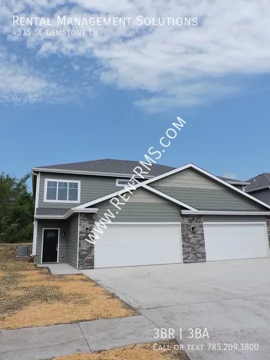 3 Bed 2 Bath Contemporary Multi-Level Townhome in Topeka, KS