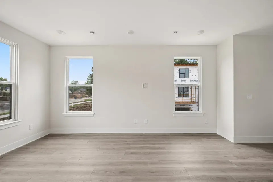3 Bed 2 Bath Contemporary Multi-Level Townhome in Troy, MI - 5