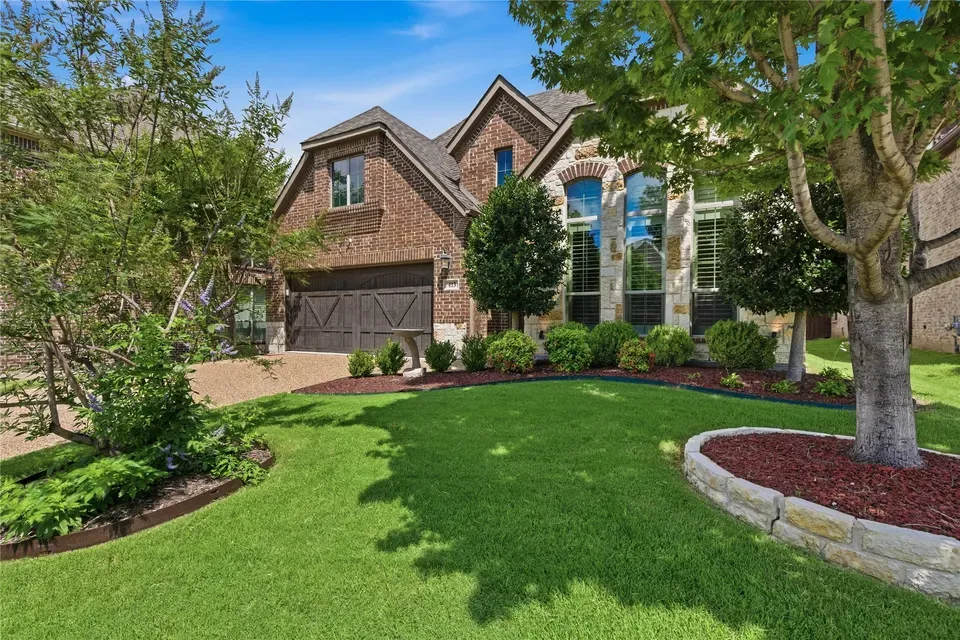 3 Bed 2 Bath Established Contemporary Home in Allen, TX