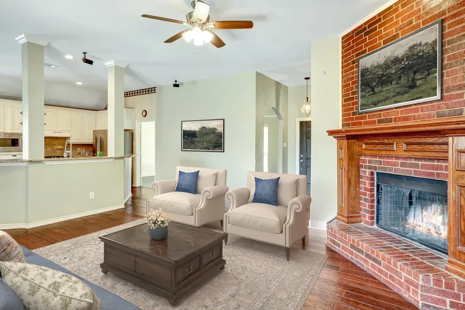 3 Bed 2 Bath Established Contemporary Home in Allen, TX - 2