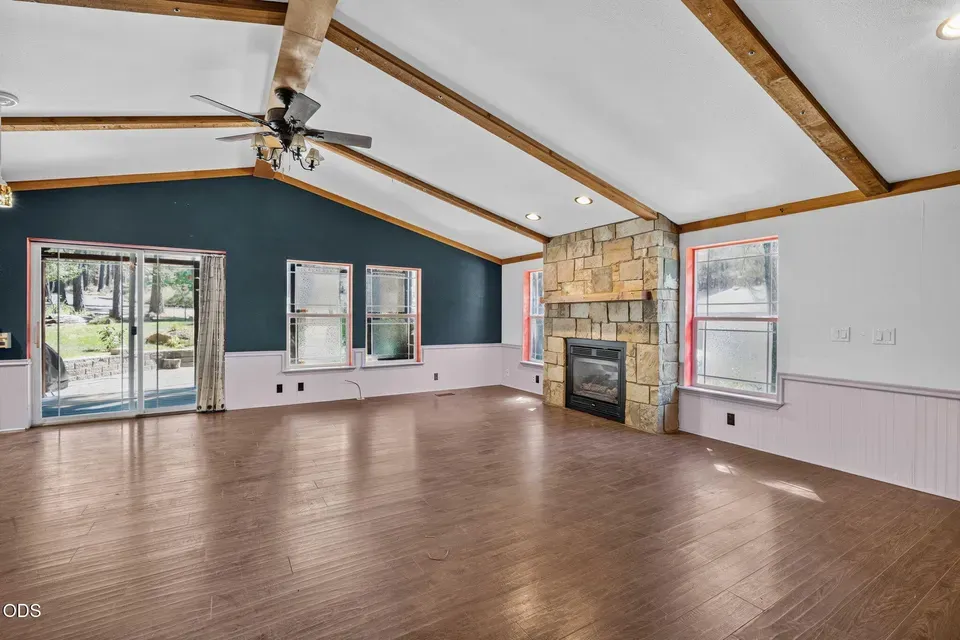 3 Bed 2 Bath Established Contemporary Home in Bend, OR - 3