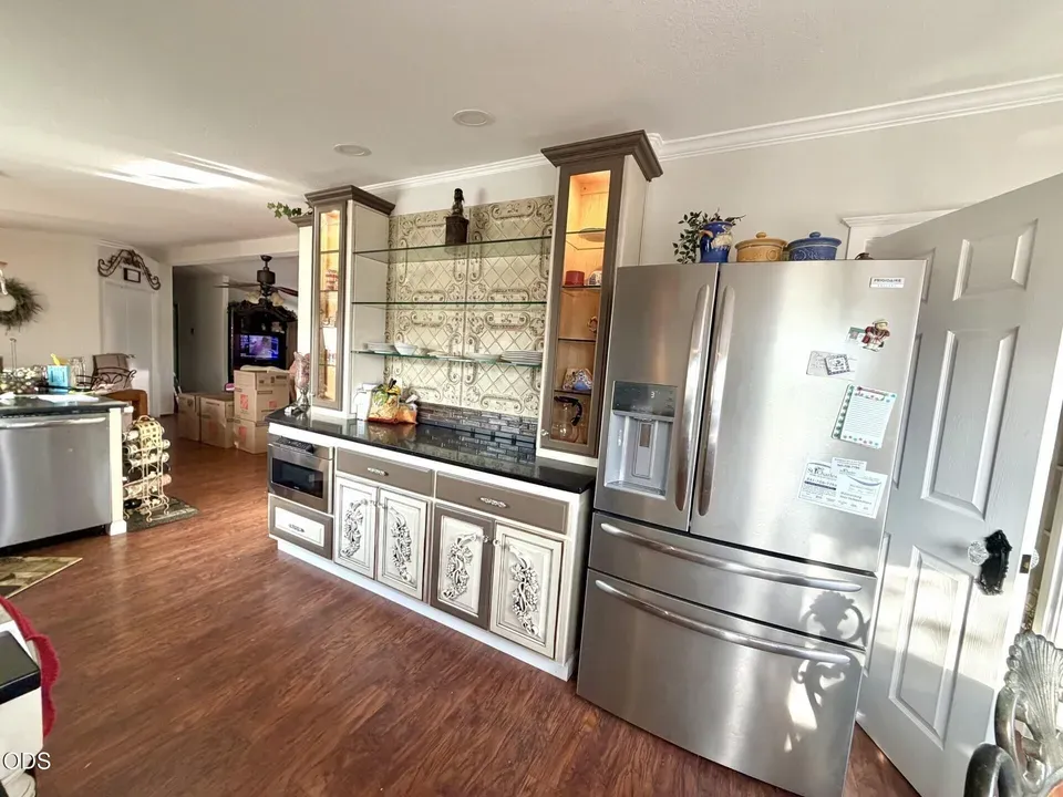 3 Bed 2 Bath Established Contemporary Home in Bend, OR - 1