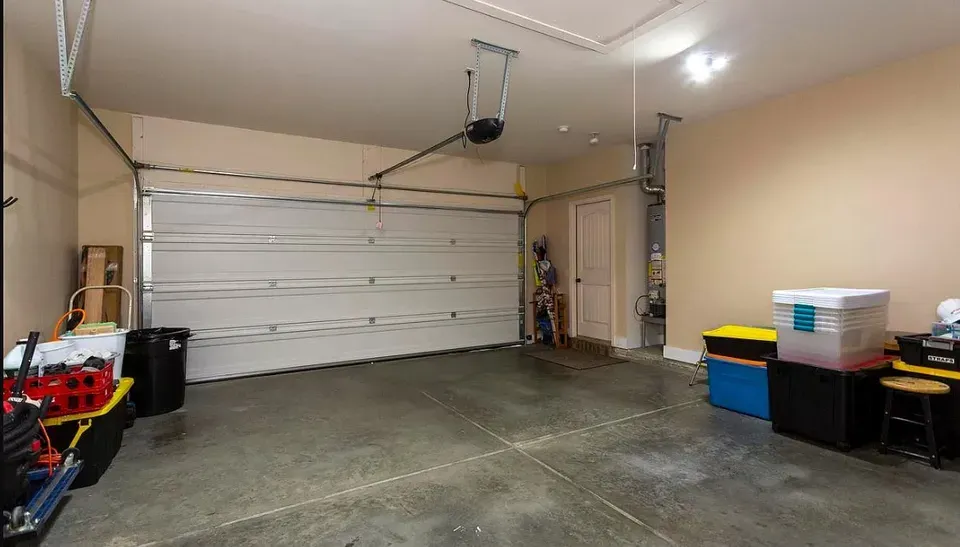 3 Bed 2 Bath Established Contemporary Home in Birmingham, AL - 3