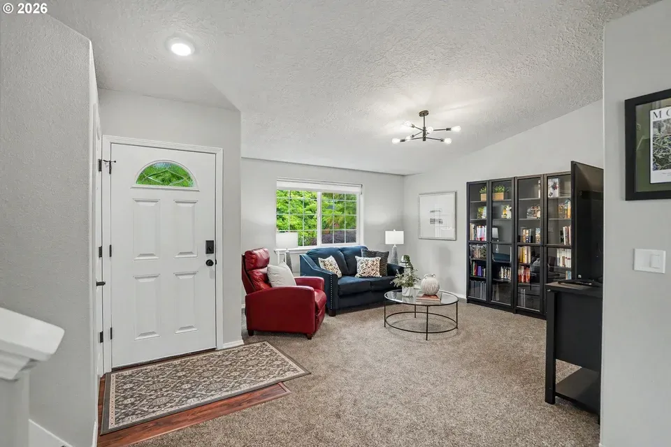 3 Bed 2 Bath Established Contemporary Home in Corvallis, OR - 4