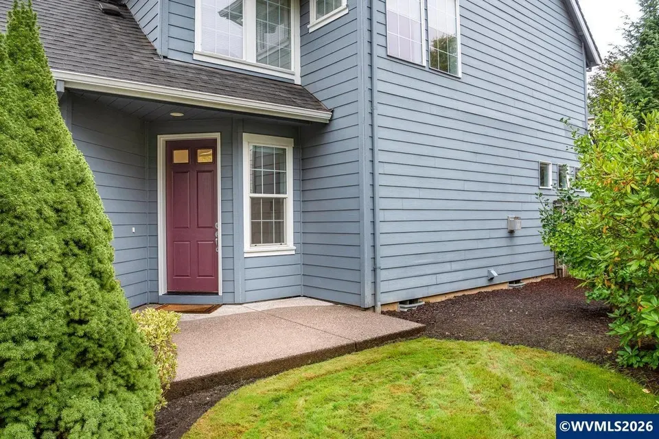3 Bed 2 Bath Established Contemporary Home in Corvallis, OR - 3