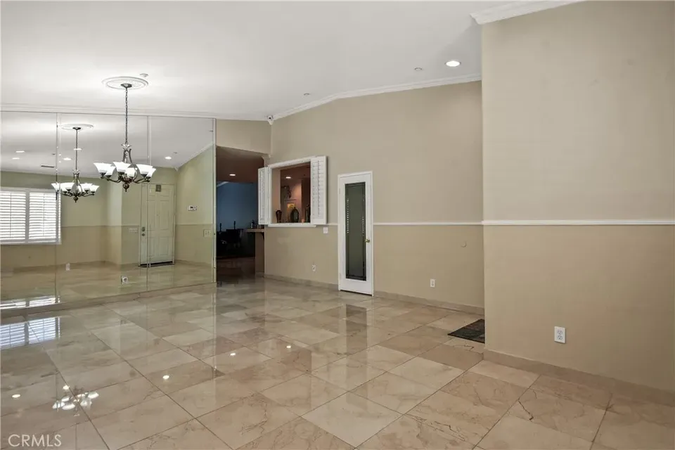 3 Bed 2 Bath Established Contemporary Home in Fontana, CA - 3