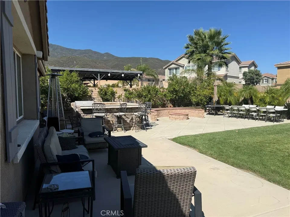 3 Bed 2 Bath Established Contemporary Home in Fontana, CA - 3
