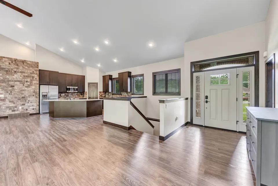 3 Bed 2 Bath Established Contemporary Home in Green Bay, WI - 5