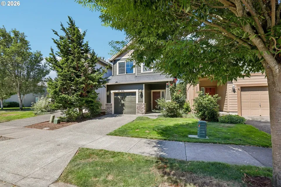 3 Bed 2 Bath Established Contemporary Home in Hillsboro, OR - 3