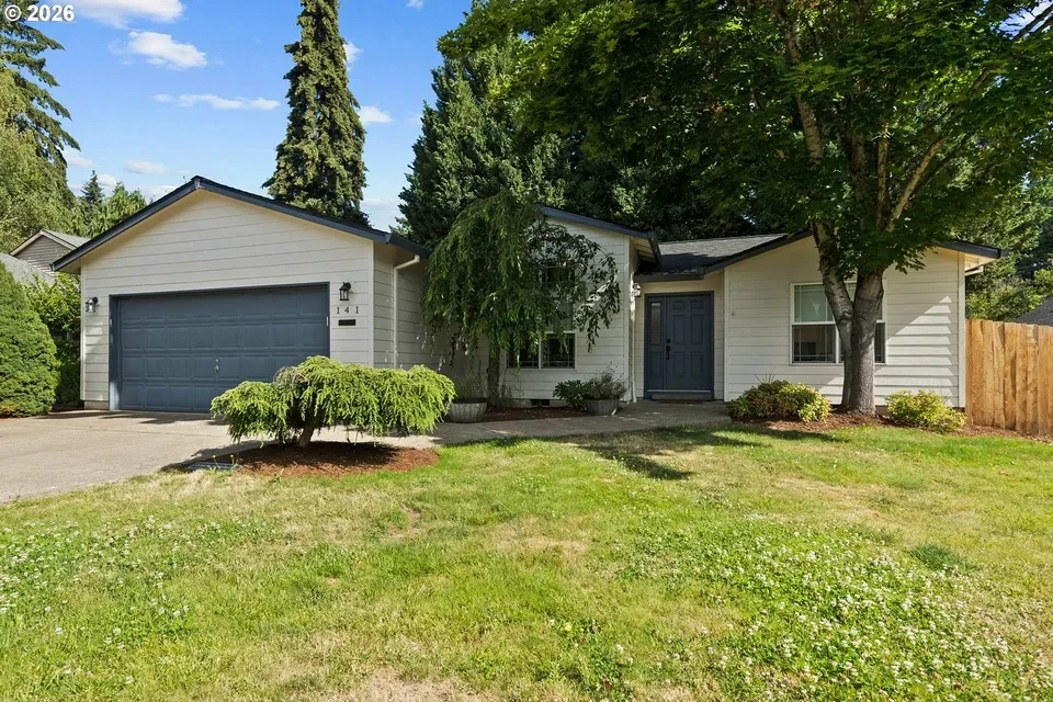 3 Bed 2 Bath Established Contemporary Home in Hillsboro, OR - 1