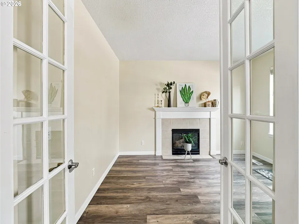 3 Bed 2 Bath Established Contemporary Home in Hillsboro, OR - 5