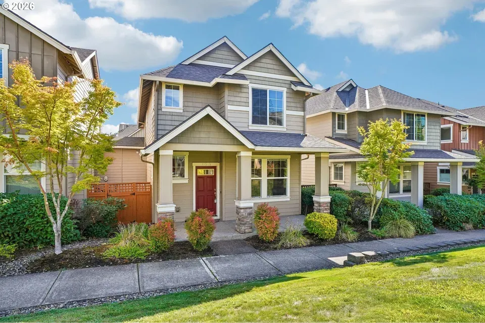 3 Bed 2 Bath Established Contemporary Home in Hillsboro, OR - 2