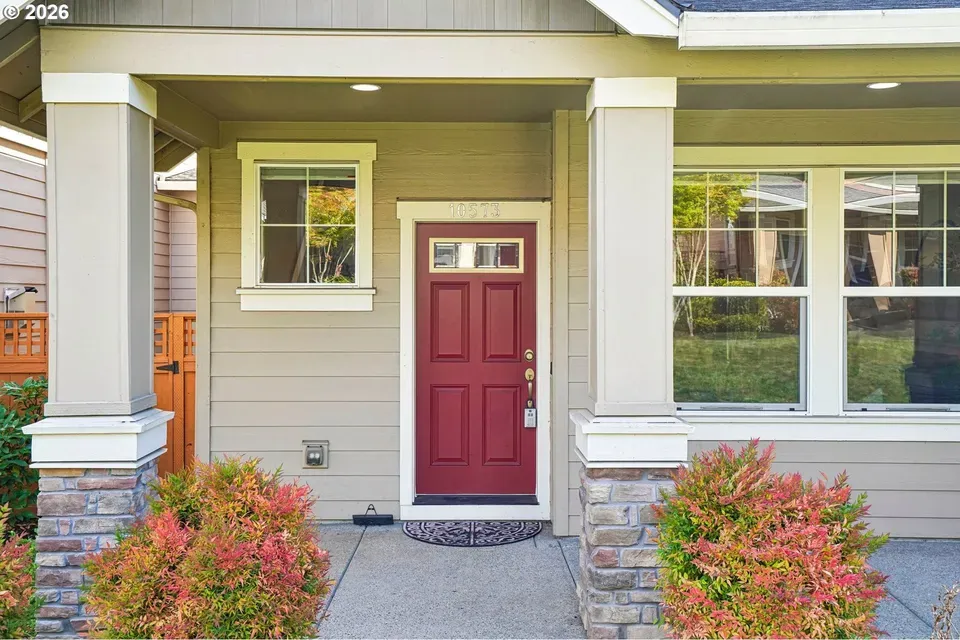 3 Bed 2 Bath Established Contemporary Home in Hillsboro, OR - 3