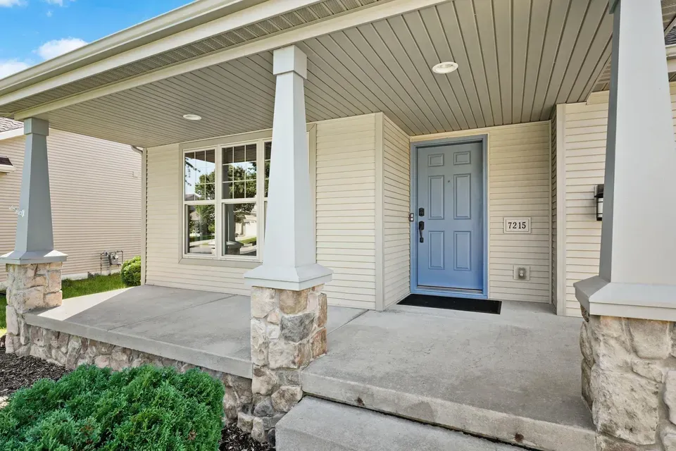 3 Bed 2 Bath Established Contemporary Home in Madison, WI - 4