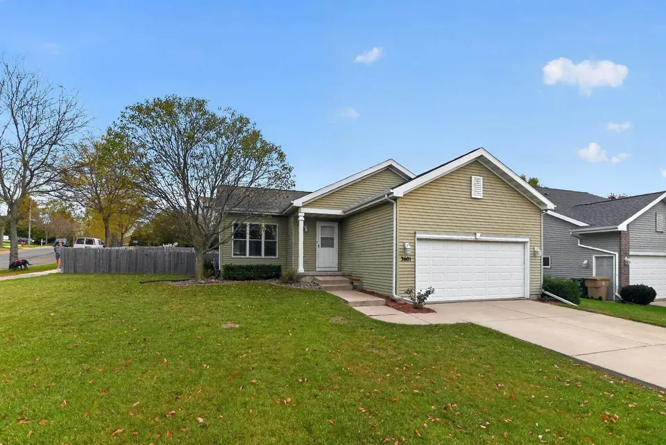 3 Bed 2 Bath Established Contemporary Home in Madison, WI - 1