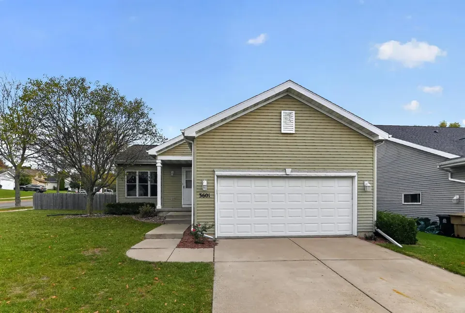 3 Bed 2 Bath Established Contemporary Home in Madison, WI - 3