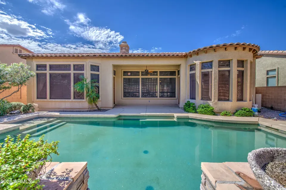 3 Bed 2 Bath Established Contemporary Home in Mesa, AZ - 2