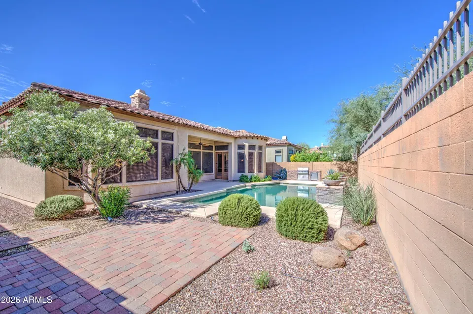 3 Bed 2 Bath Established Contemporary Home in Mesa, AZ - 5