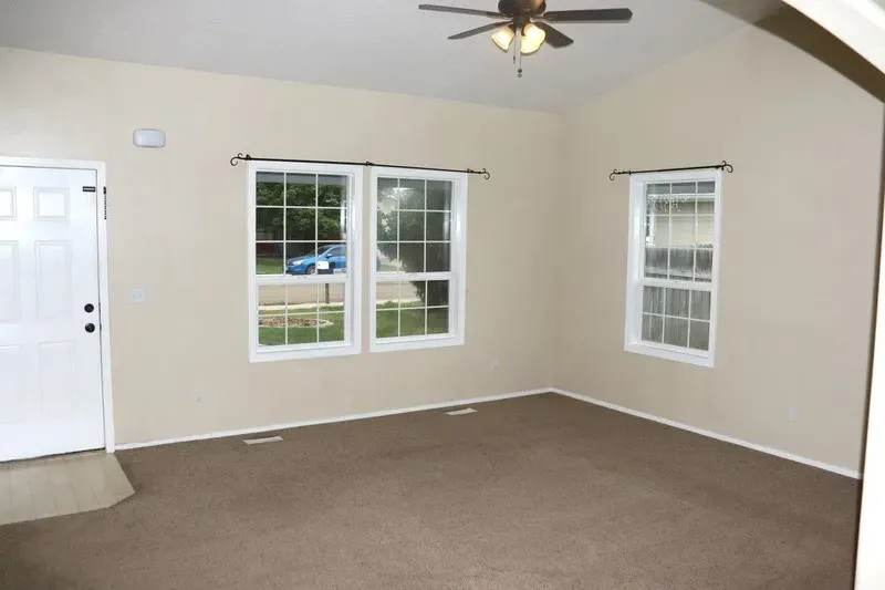 3 Bed 2 Bath Established Contemporary Home in Nampa, ID - 2