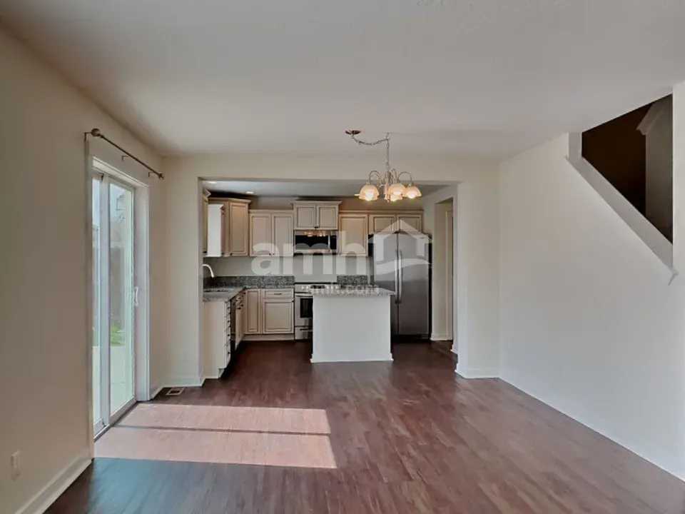 3 Bed 2 Bath Established Contemporary Home in Nampa, ID - 5