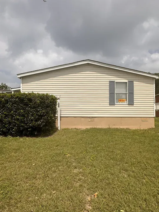 3 Bed 2 Bath Established Contemporary Home in New Braunfels, TX - 2