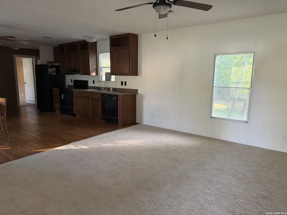 3 Bed 2 Bath Established Contemporary Home in New Braunfels, TX - 5