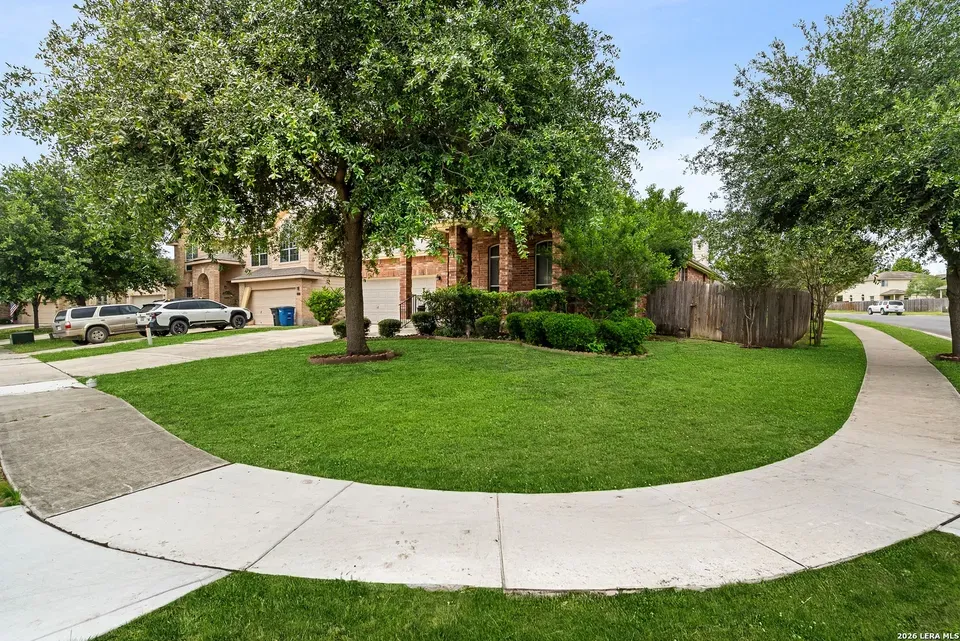 3 Bed 2 Bath Established Contemporary Home in New Braunfels, TX - 3