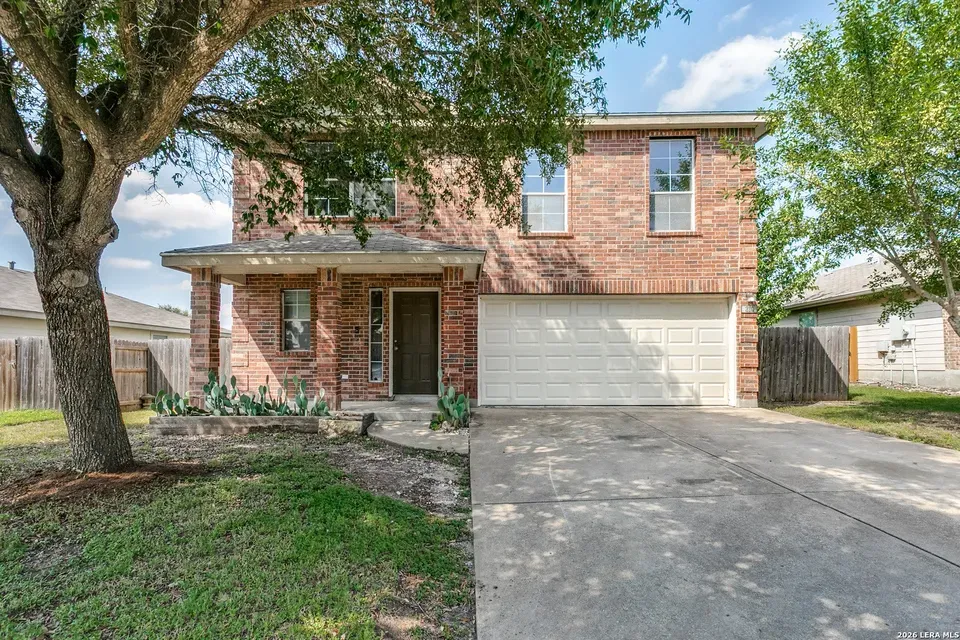 3 Bed 2 Bath Established Contemporary Home in New Braunfels, TX - 1