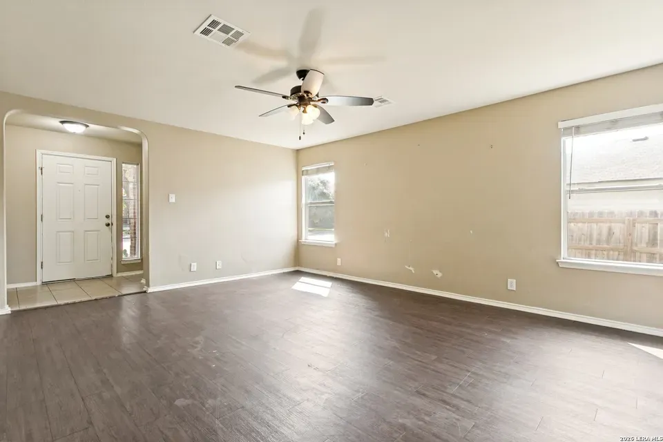 3 Bed 2 Bath Established Contemporary Home in New Braunfels, TX - 2