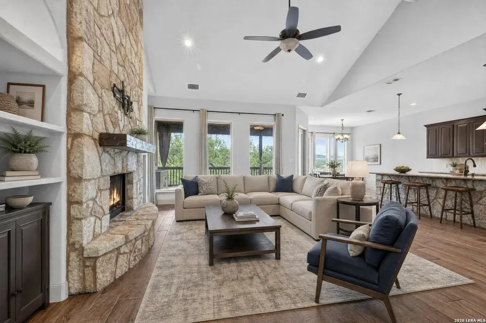 3 Bed 2 Bath Established Contemporary Home in New Braunfels, TX - 4