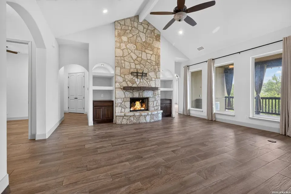 3 Bed 2 Bath Established Contemporary Home in New Braunfels, TX - 5