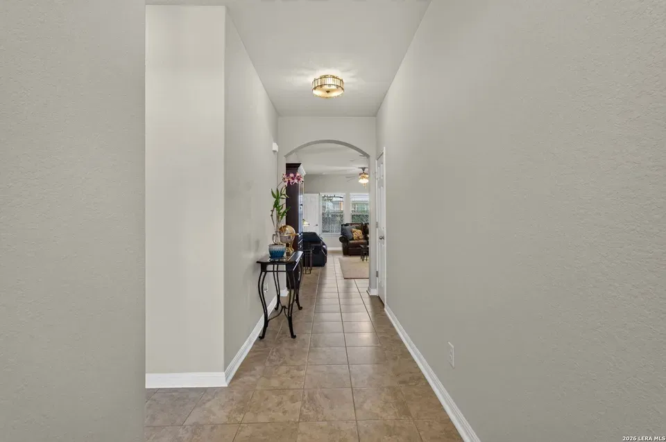 3 Bed 2 Bath Established Contemporary Home in New Braunfels, TX - 5