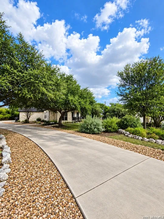3 Bed 2 Bath Established Contemporary Home in New Braunfels, TX - 2