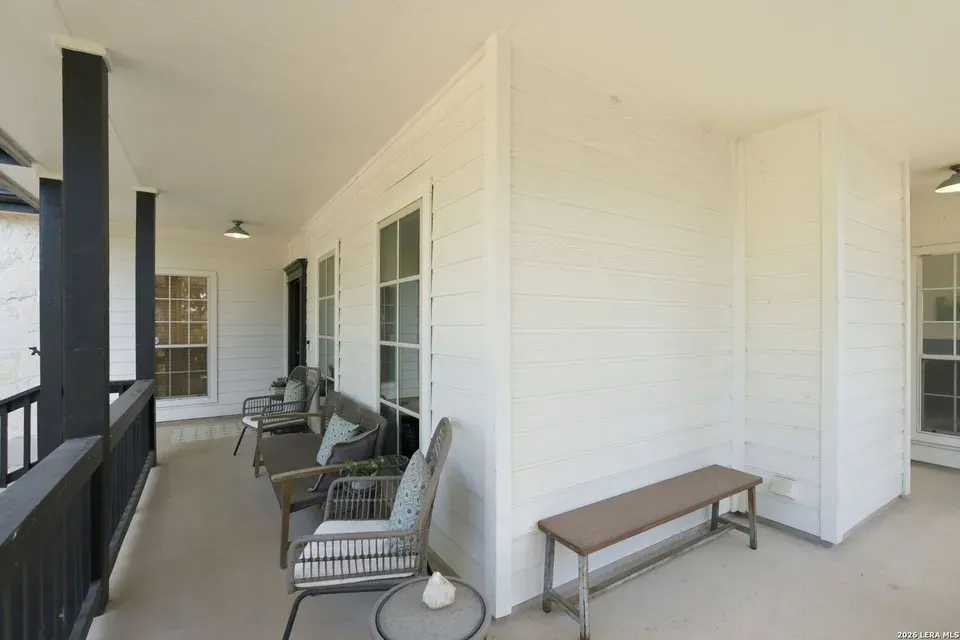 3 Bed 2 Bath Established Contemporary Home in New Braunfels, TX - 4