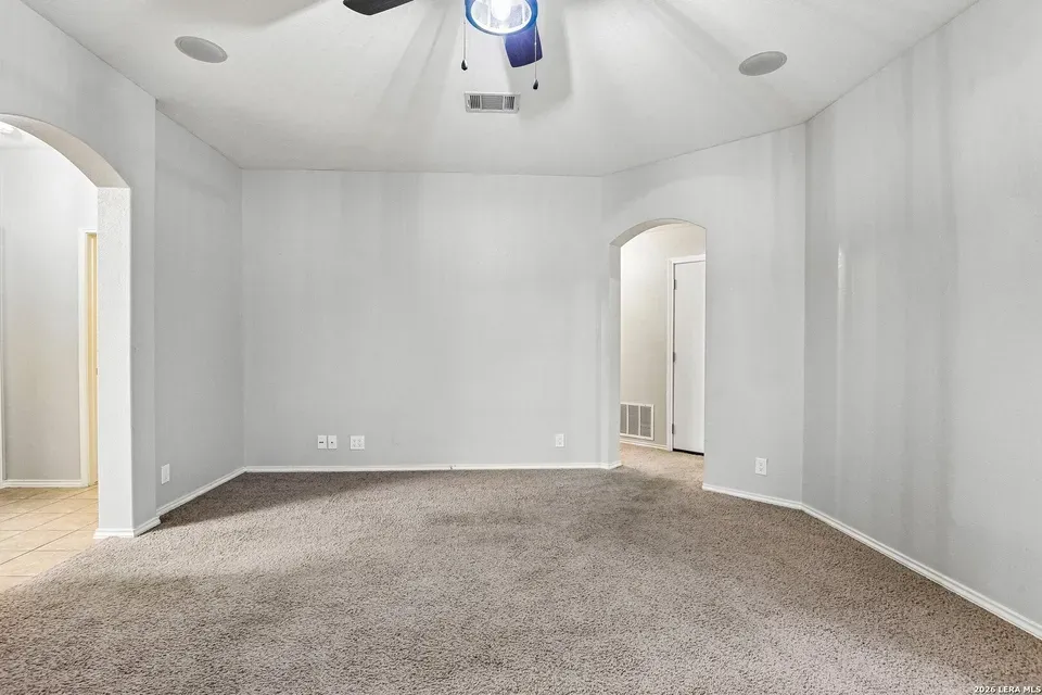 3 Bed 2 Bath Established Contemporary Home in New Braunfels, TX - 3