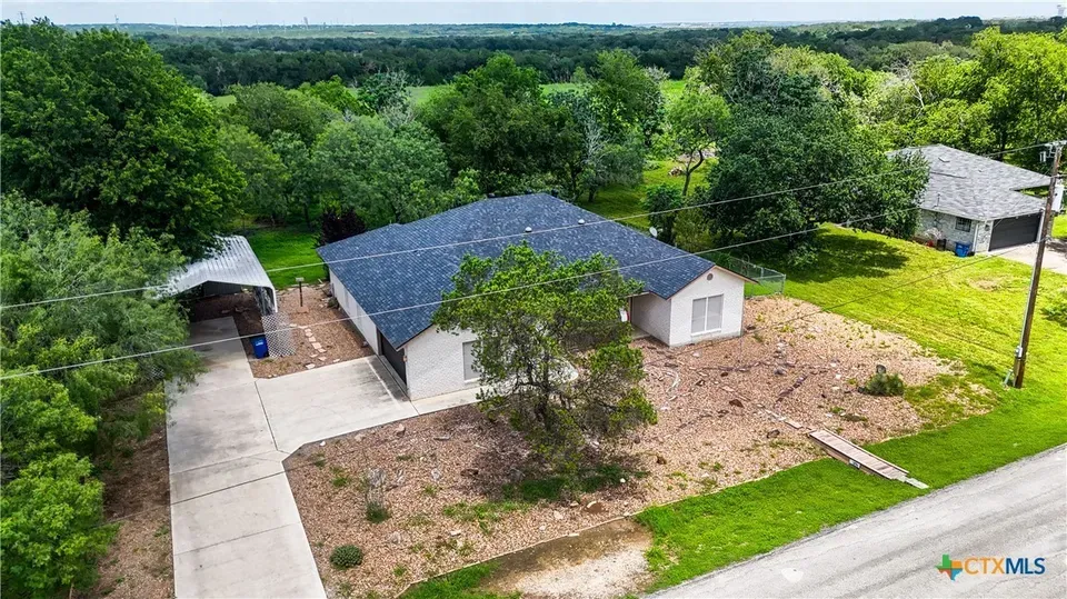 3 Bed 2 Bath Established Contemporary Home in New Braunfels, TX - 4