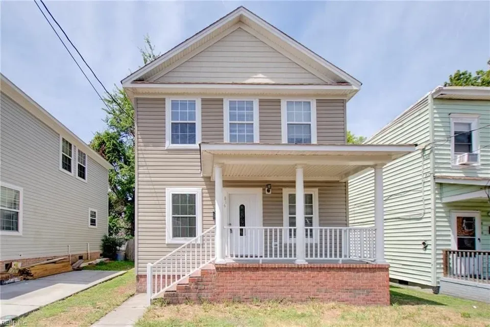 3 Bed 2 Bath Established Contemporary Home in Norfolk, VA