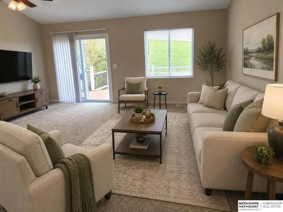 3 Bed 2 Bath Established Contemporary Home in Omaha, NE - 4