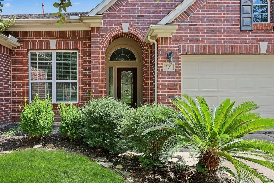 3 Bed 2 Bath Established Contemporary Home in Pearland, TX - 4