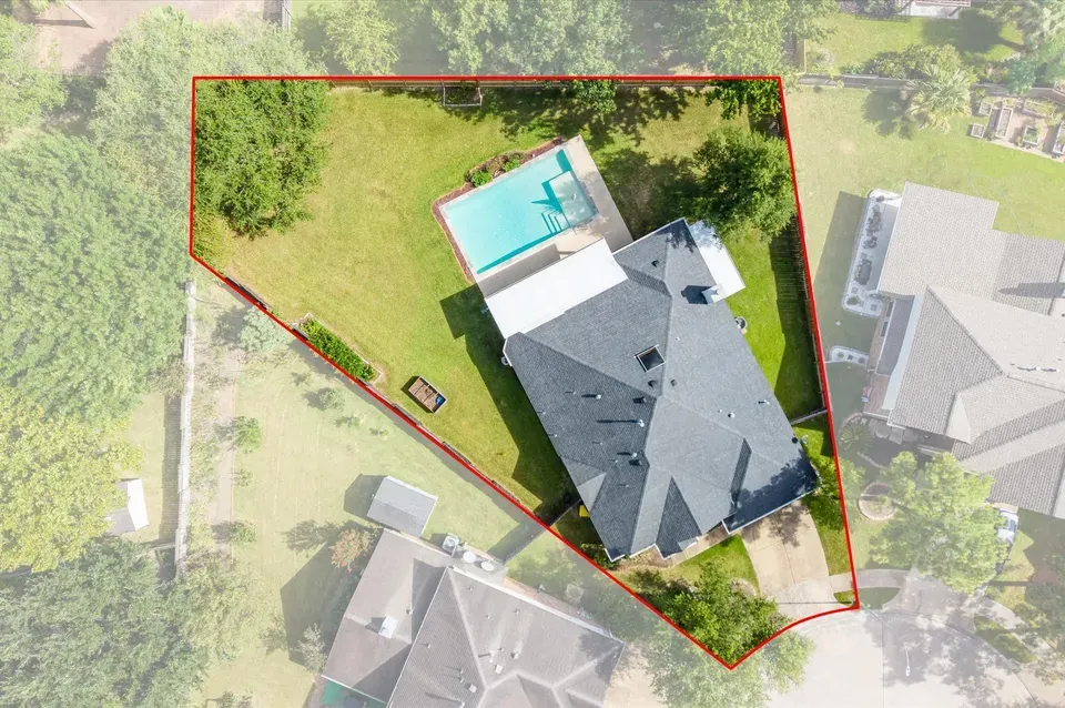 3 Bed 2 Bath Established Contemporary Home in Pearland, TX - 1