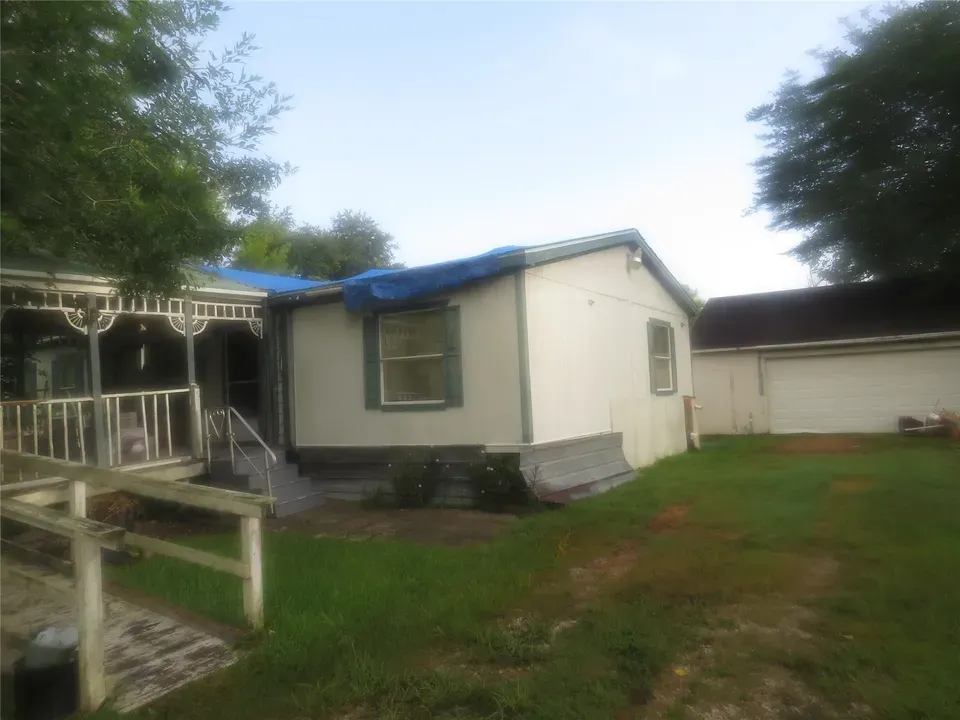 3 Bed 2 Bath Established Contemporary Home in Pearland, TX - 4