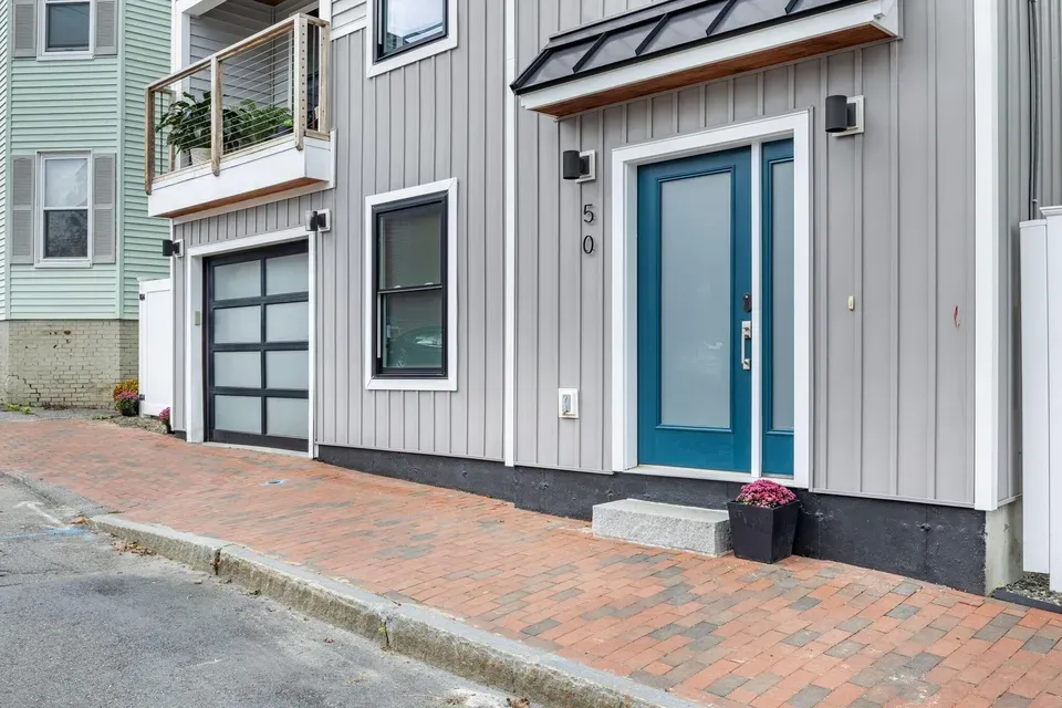 3 Bed 2 Bath Established Contemporary Home in Portland, ME - 5
