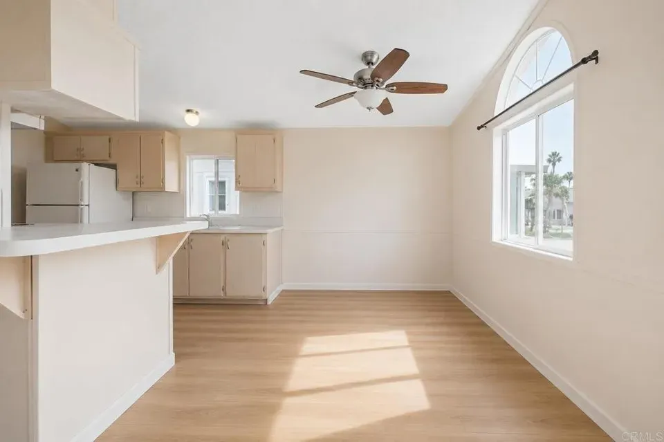 3 Bed 2 Bath Established Contemporary Home in San Diego, CA - 5