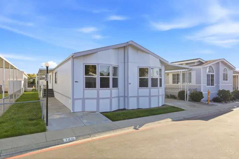 3 Bed 2 Bath Established Contemporary Home in San Jose, CA - 1