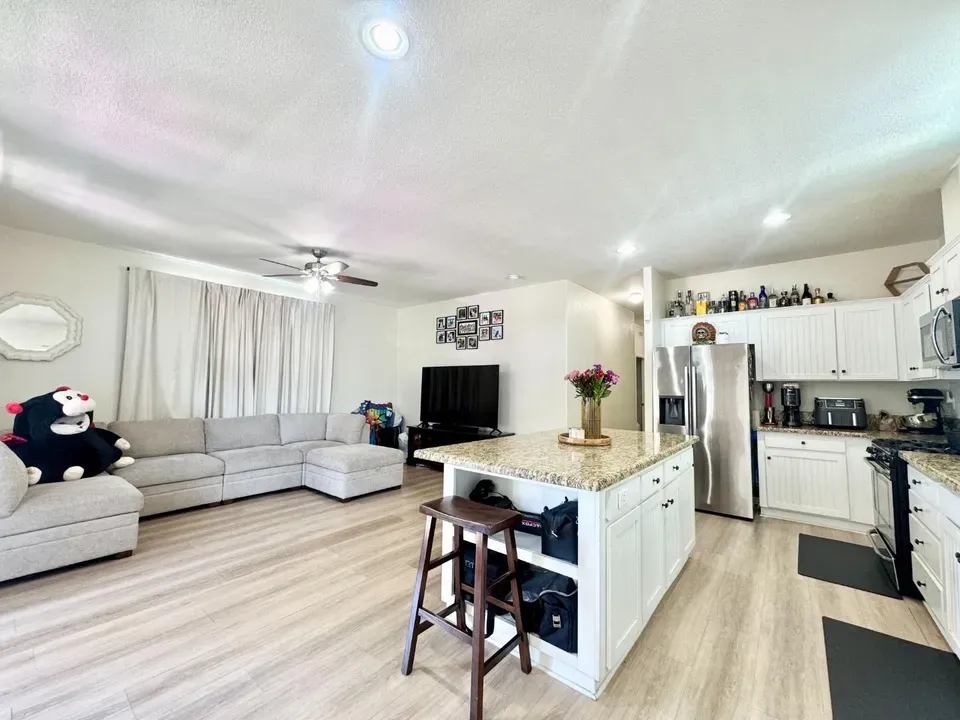 3 Bed 2 Bath Established Contemporary Home in San Jose, CA - 3