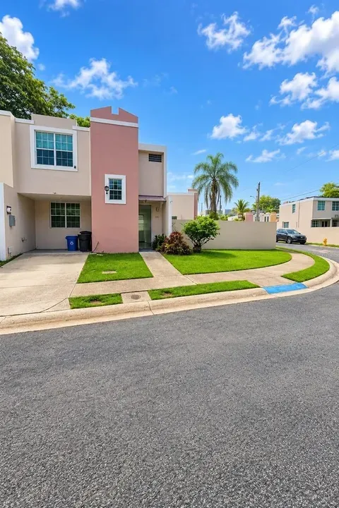 3 Bed 2 Bath Established Contemporary Home in San Juan, PR - 1