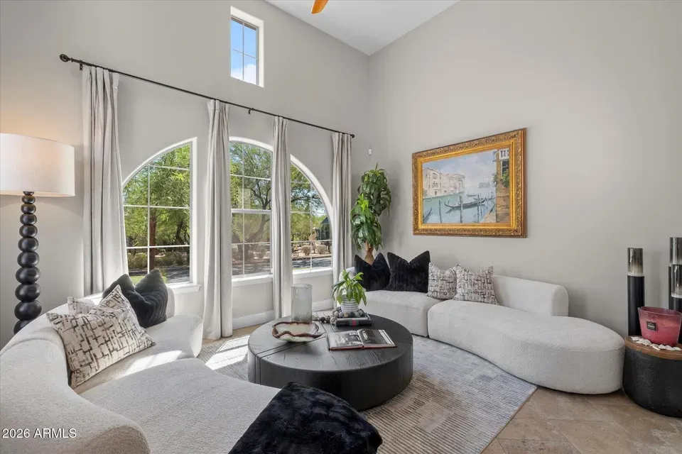 3 Bed 2 Bath Established Contemporary Home in Scottsdale, AZ - 4