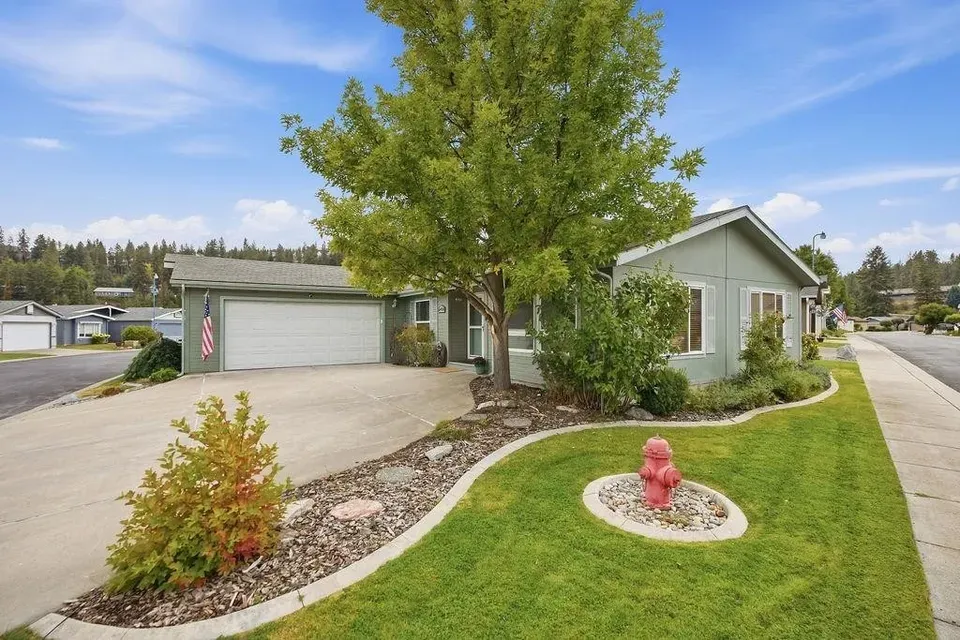 3 Bed 2 Bath Established Contemporary Home in Spokane, WA - 1